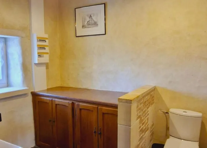 Le Domaine Des Roseraies- Les Roseraies By Interhome *