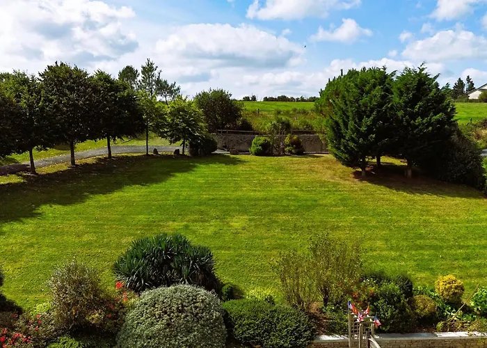 Le Domaine Des Roseraies- Les Roseraies By Interhome *