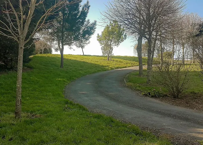 Le Domaine Des Roseraies- Les Roseraies By Interhome * Monfréville