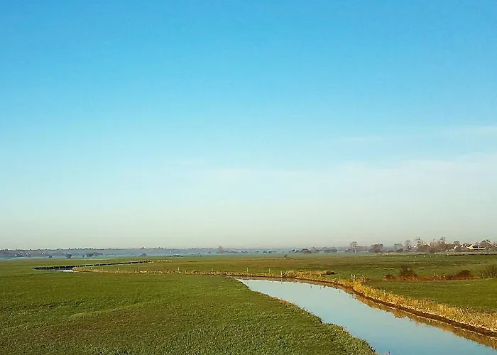 Le Domaine Des Roseraies- Les Roseraies By Interhome *